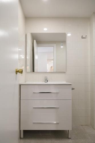 Uhc Apartamento Ruisenores Салоу Экстерьер фото