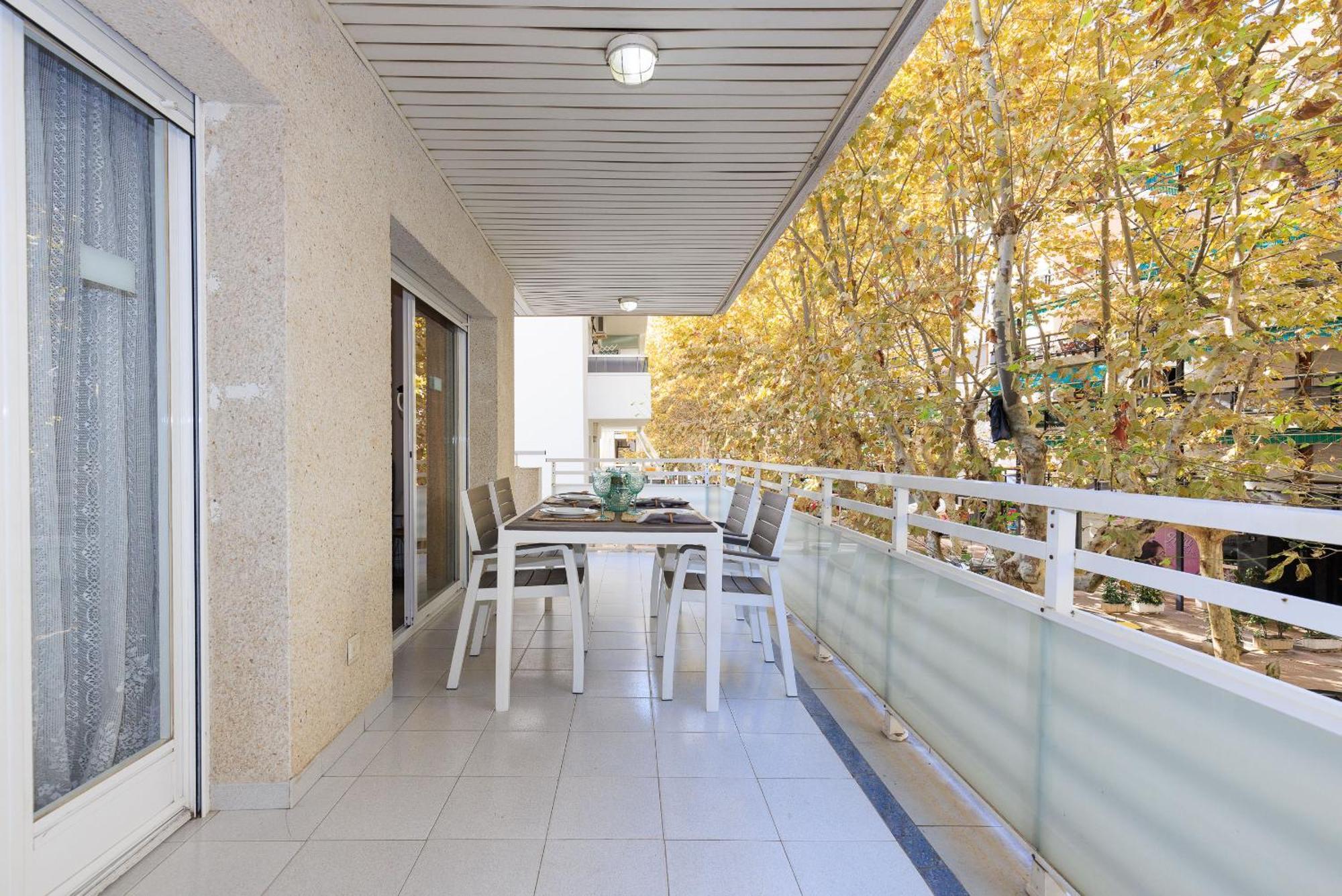 Uhc Apartamento Ruisenores Салоу Экстерьер фото